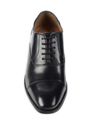 Steve Madden
Cap-Toe Leather Oxfords