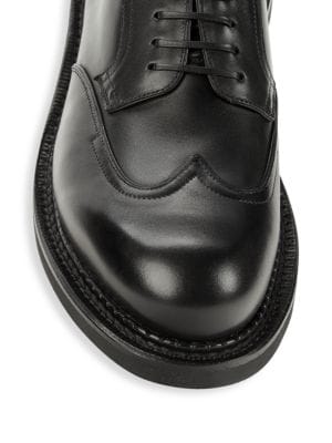Salvatore Ferragamo
Wingtip Chunky Leather Bluchers