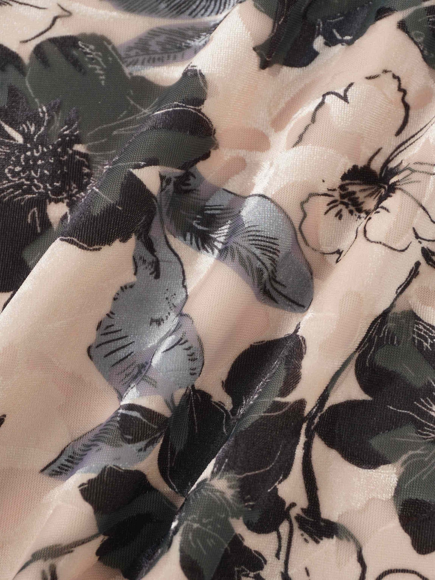 Velvet Printed Turtleneck-Floral