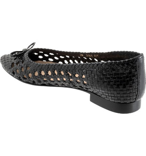 Trotters Edith Woven Pointed Toe Flat (Women)