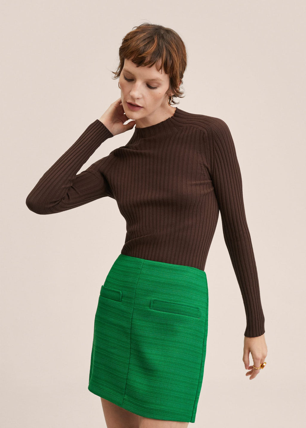 Ribbed knit sweater - Medium plane