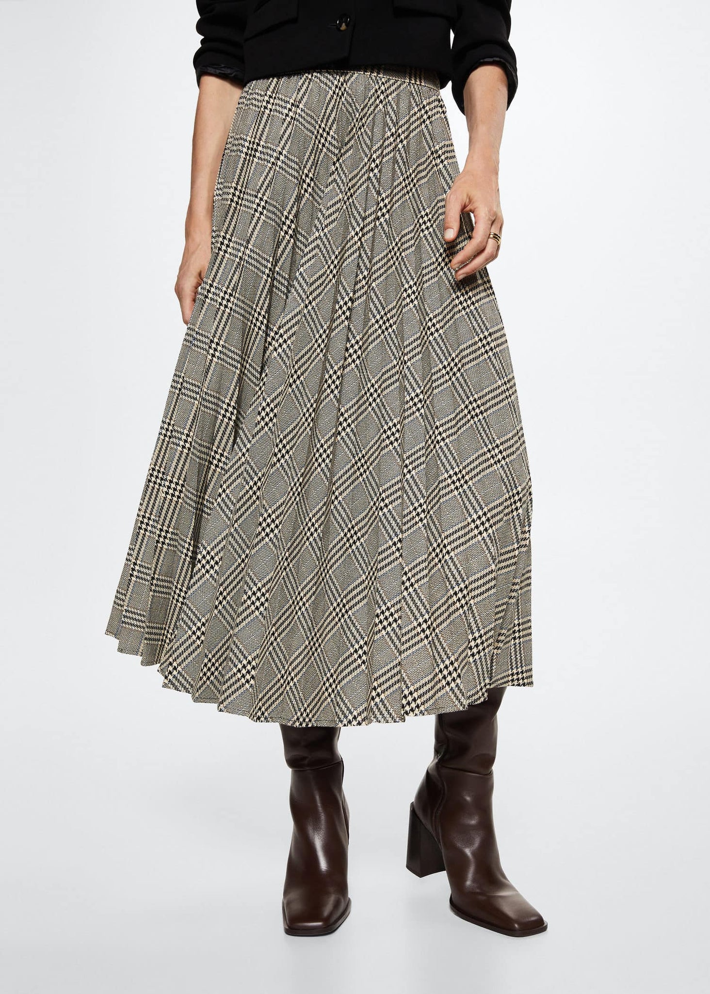 Checked pleated skirt - Details of the article 6