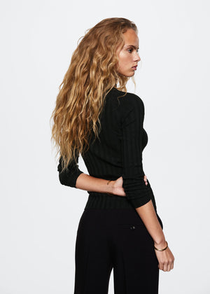 High collar ribbed knit  sweater - Reverse of the article