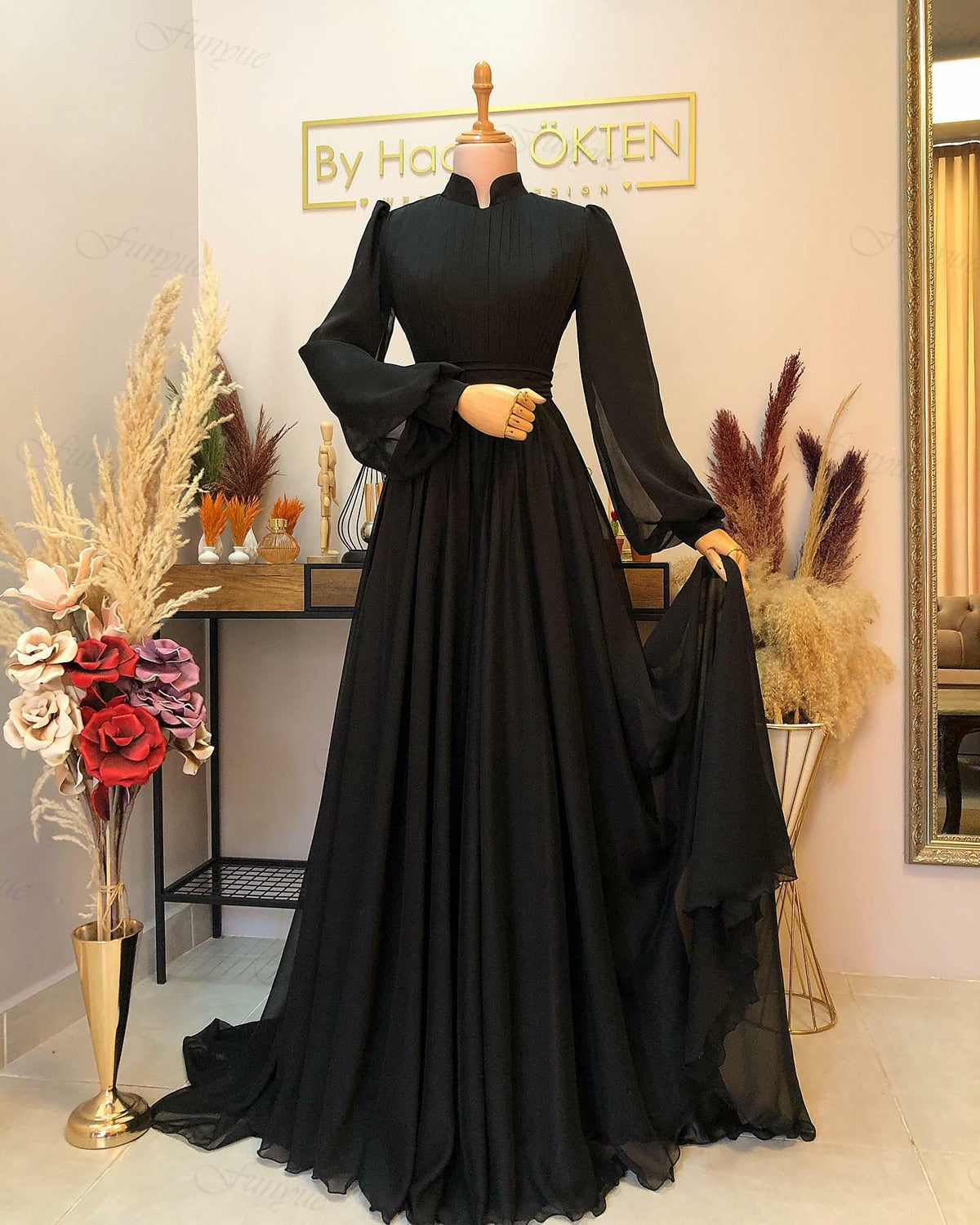 Elegant Black Muslim Evening Dresses 2022 A Line Chiffon Pleated Arabic Prom Evening Gowns for Women Long Sleeve Formal Dress