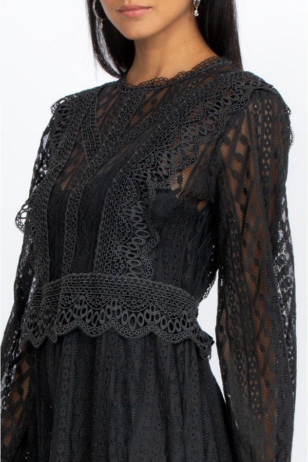 LUNA LACE DRESS