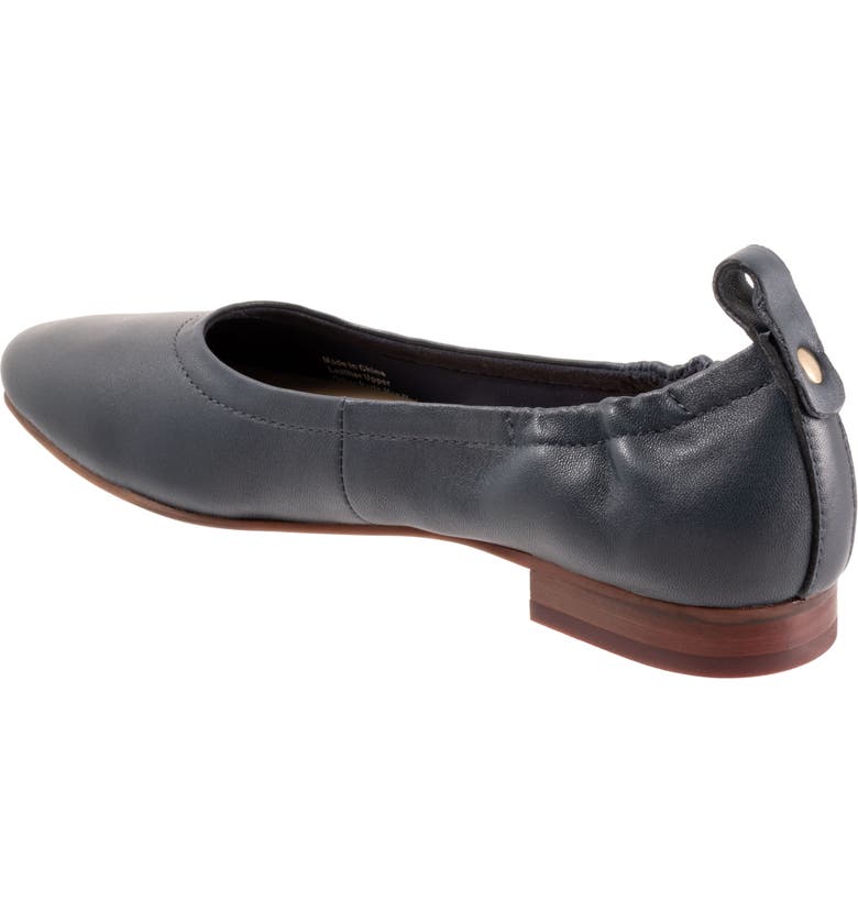 Trotters Gia Ballet Flat (Women)