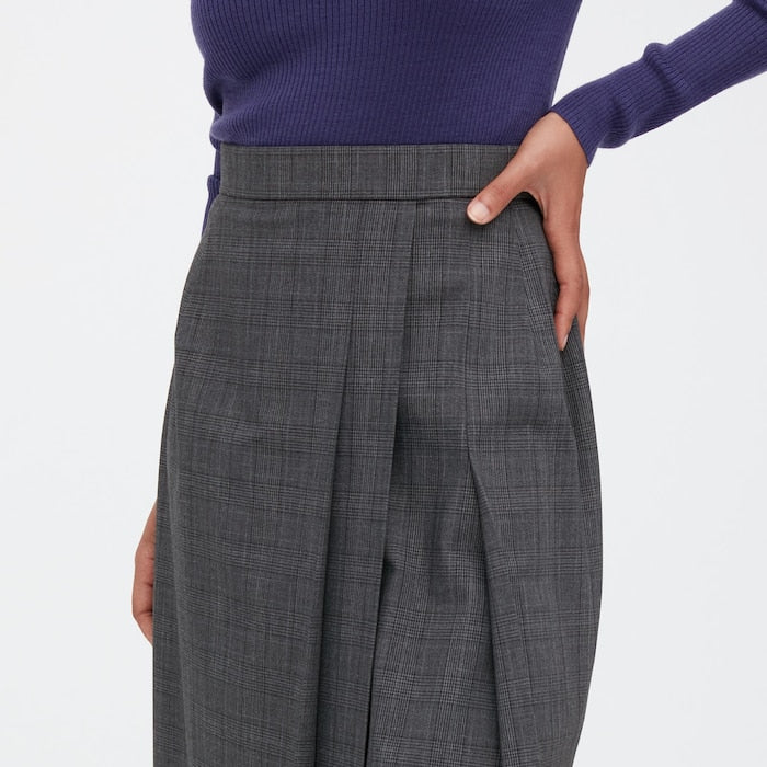 Side Pleated Narrow Skirt